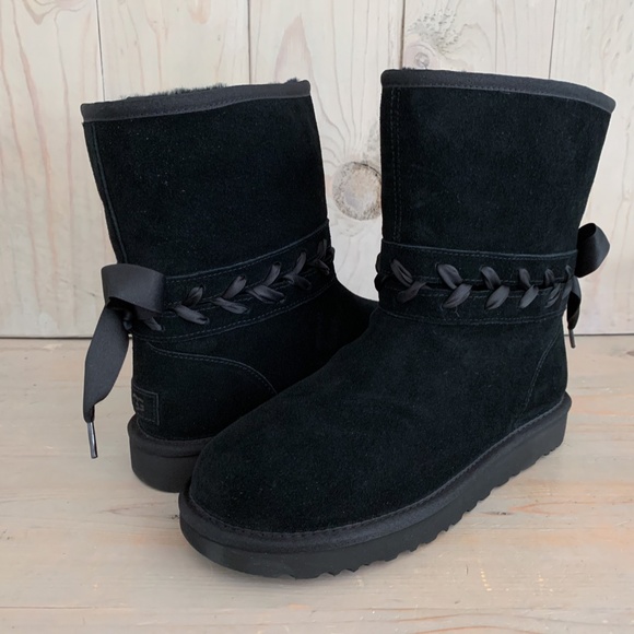 UGG CLASSIC LACE SHORT CORSET BLACK  BOOTS new - Picture 2 of 6